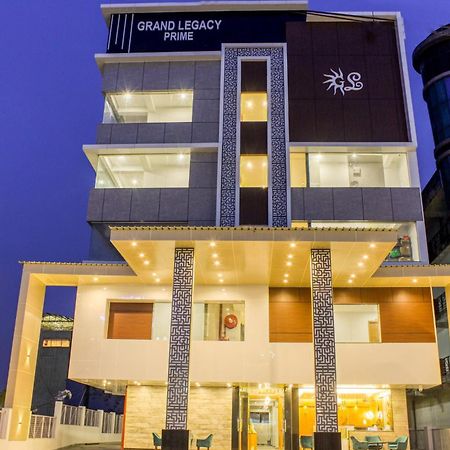 Zip By Spree Hotels Grand Legacy Prime Дехрадун Екстериор снимка