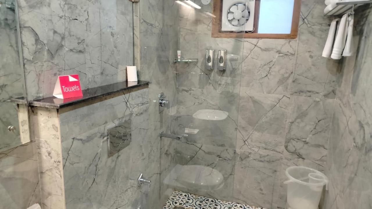 Zip By Spree Hotels Grand Legacy Prime Дехрадун Екстериор снимка