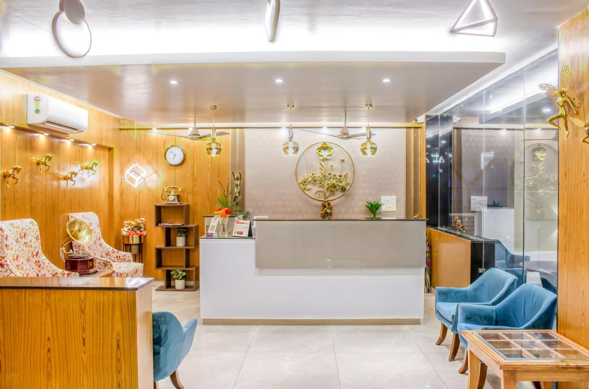 Zip By Spree Hotels Grand Legacy Prime Дехрадун Екстериор снимка